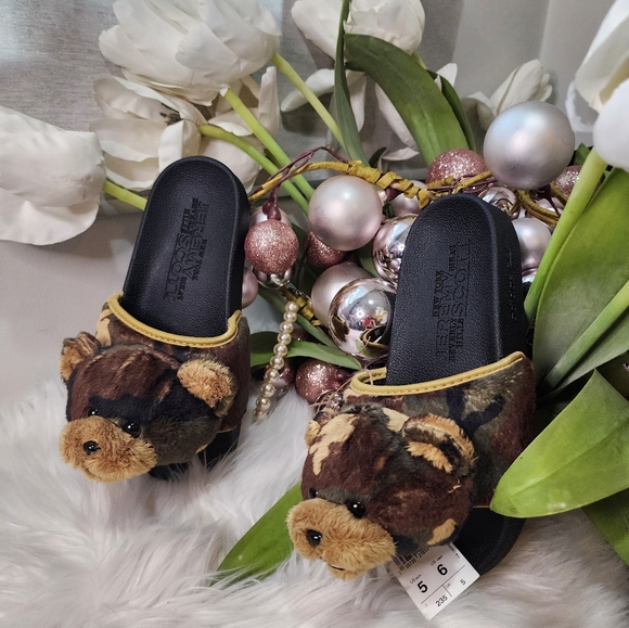 Adidas x Jeremy Scott Adilette Teddy Black Camo Slides Size:Mens5/Women6 new - Picture 1 of 6